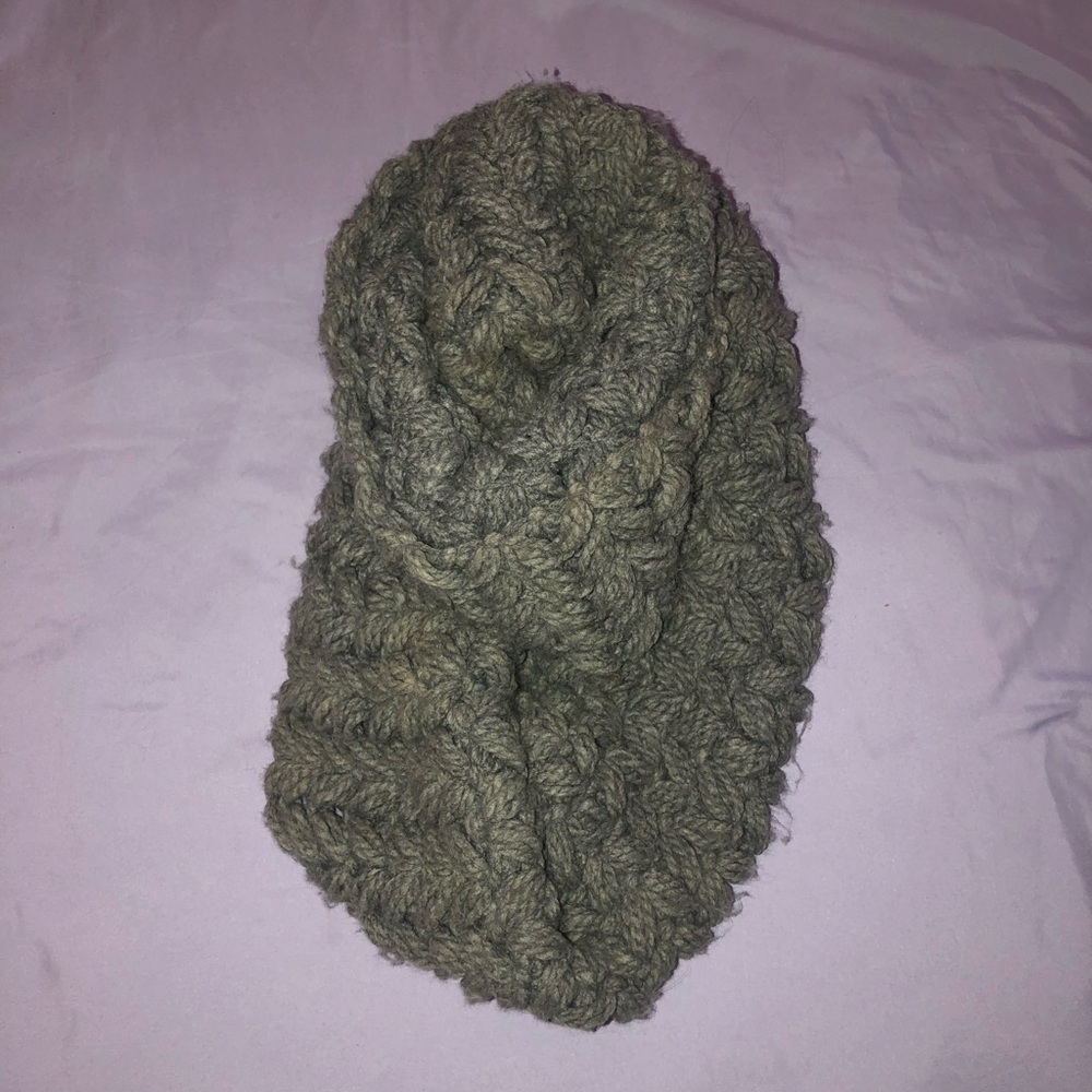 Grey infinity scarf